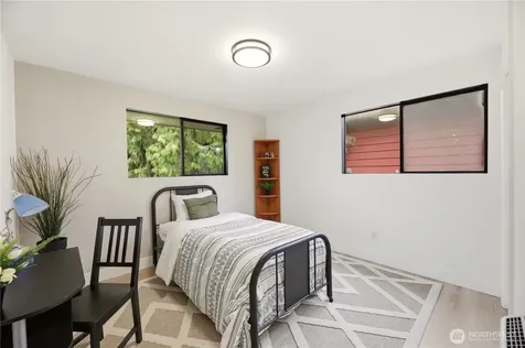 2301 Jade Avenue Everett WA 98201