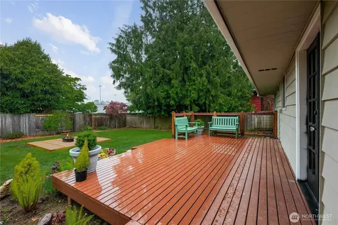2301 Jade Avenue Everett WA 98201