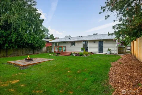 2301 Jade Avenue Everett WA 98201