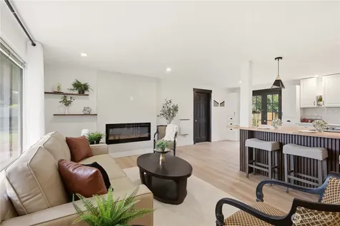 2301 Jade Avenue Everett WA 98201