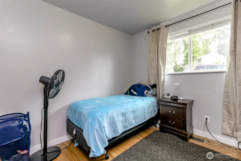 30411 12th Place SW Federal Way WA 98023