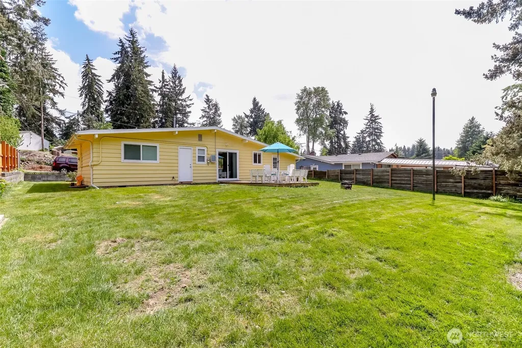 30411 12th Place SW Federal Way WA 98023