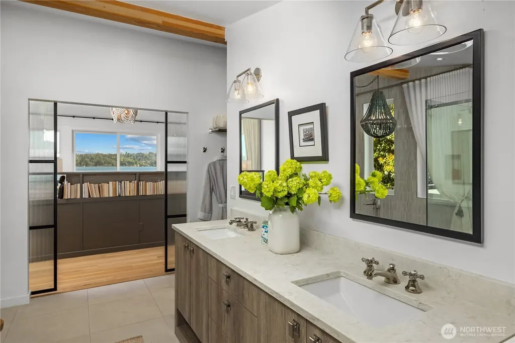 8097 W Mercer Way Mercer Island WA 98040