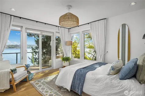8097 W Mercer Way Mercer Island WA 98040