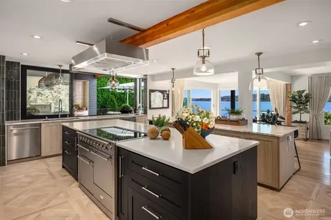 8097 W Mercer Way Mercer Island WA 98040