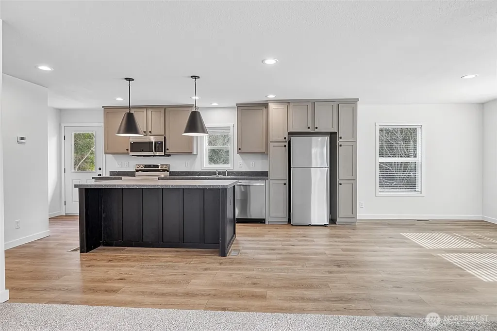 300 Marine View Drive SW Ocean Shores WA 98569