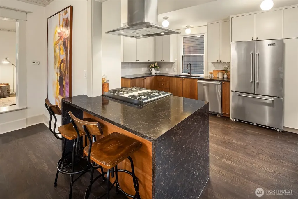602 18th Avenue E Seattle WA 98112
