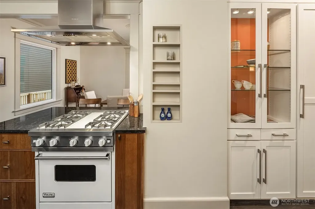 602 18th Avenue E Seattle WA 98112
