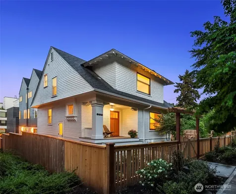 602 18th Avenue E Seattle WA 98112