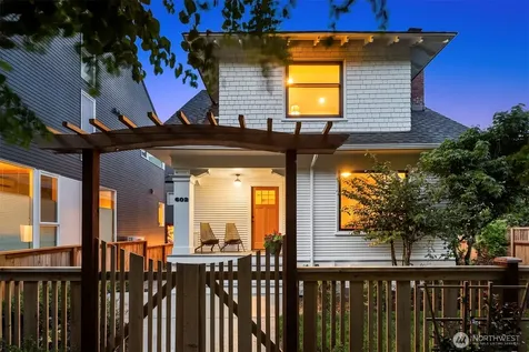 602 18th Avenue E Seattle WA 98112