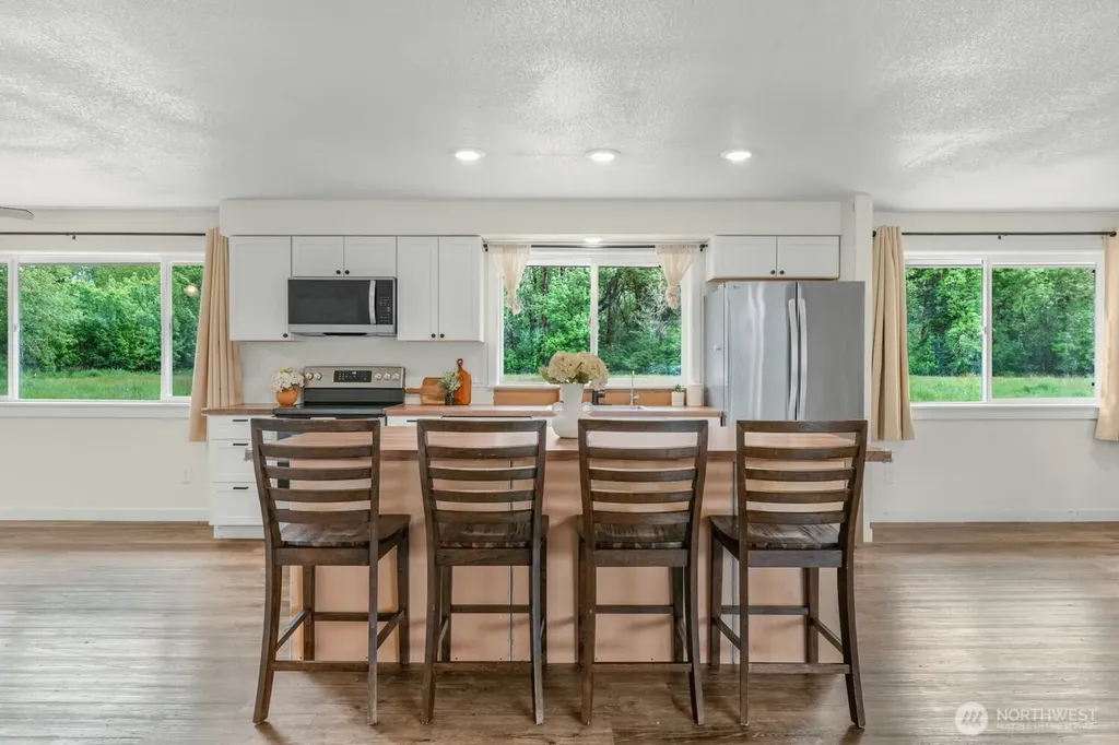 252 Eadon Road Toledo WA 98591