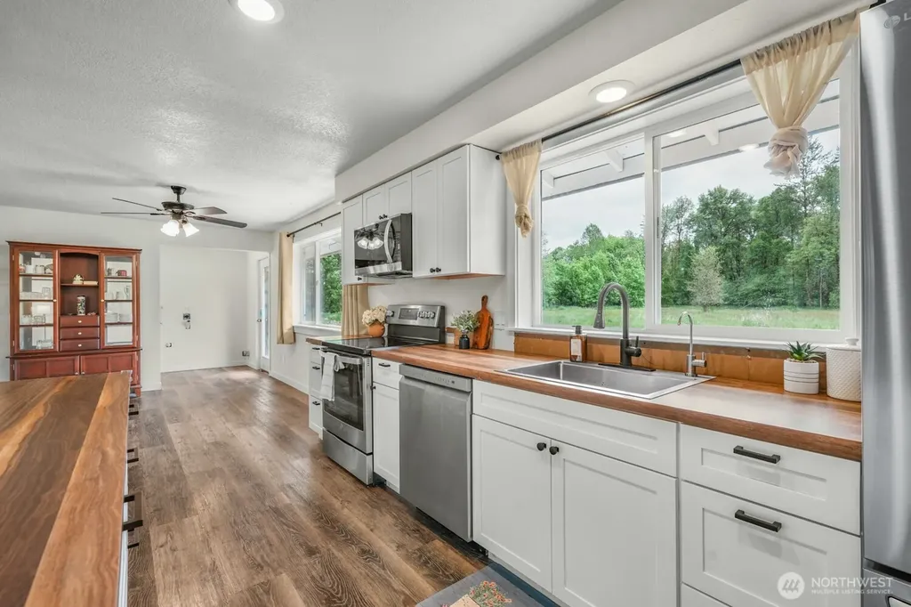 252 Eadon Road Toledo WA 98591