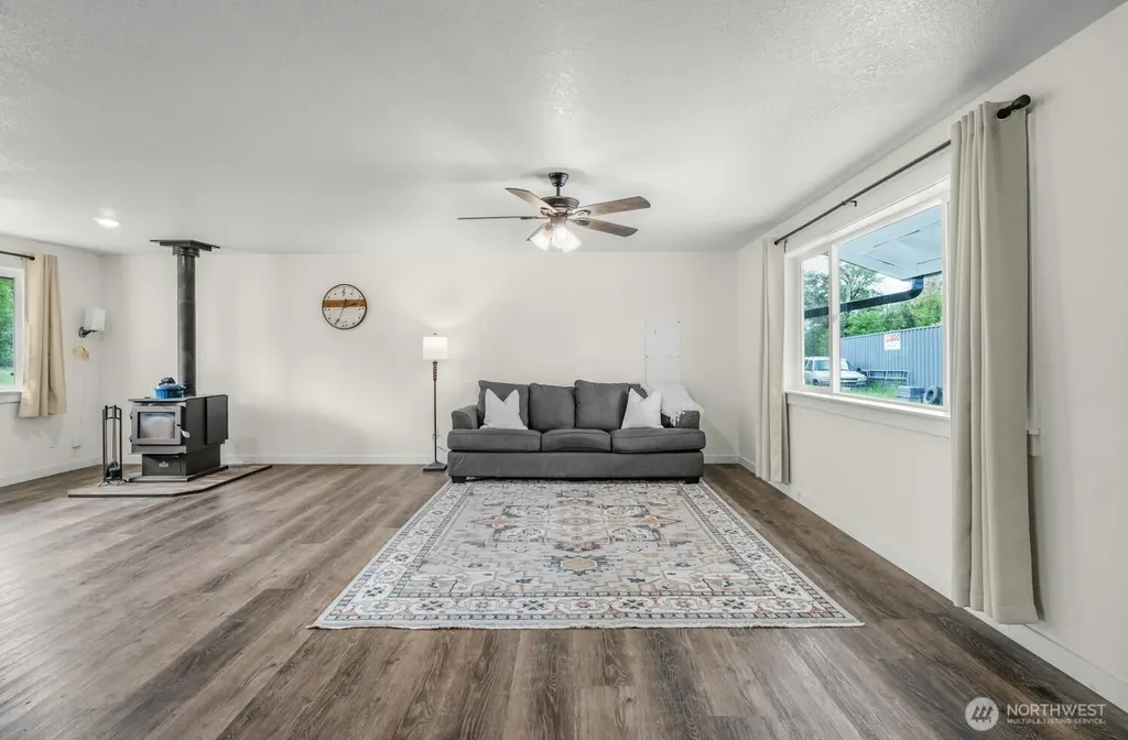 252 Eadon Road Toledo WA 98591