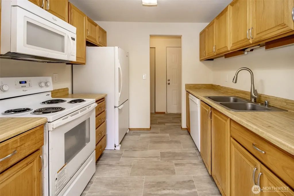 1710 SW 318th Place Federal Way WA 98023