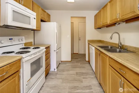 1710 SW 318th Place Federal Way WA 98023