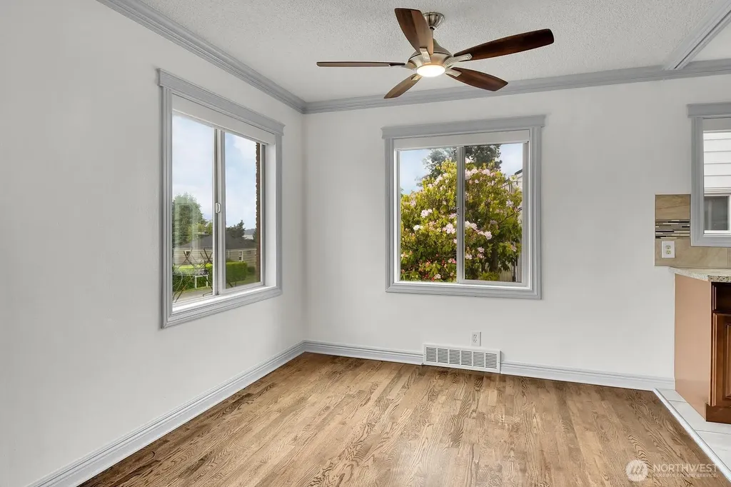 10820 Lake Ridge Drive S Seattle WA 98178