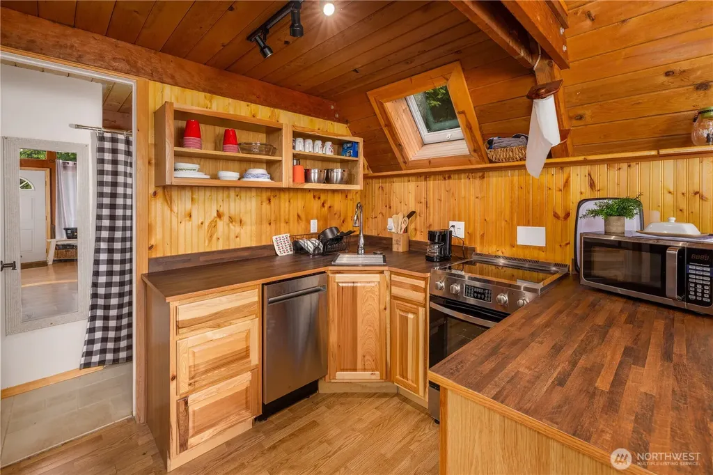 33474 South Shore Drive Mount Vernon WA 98274