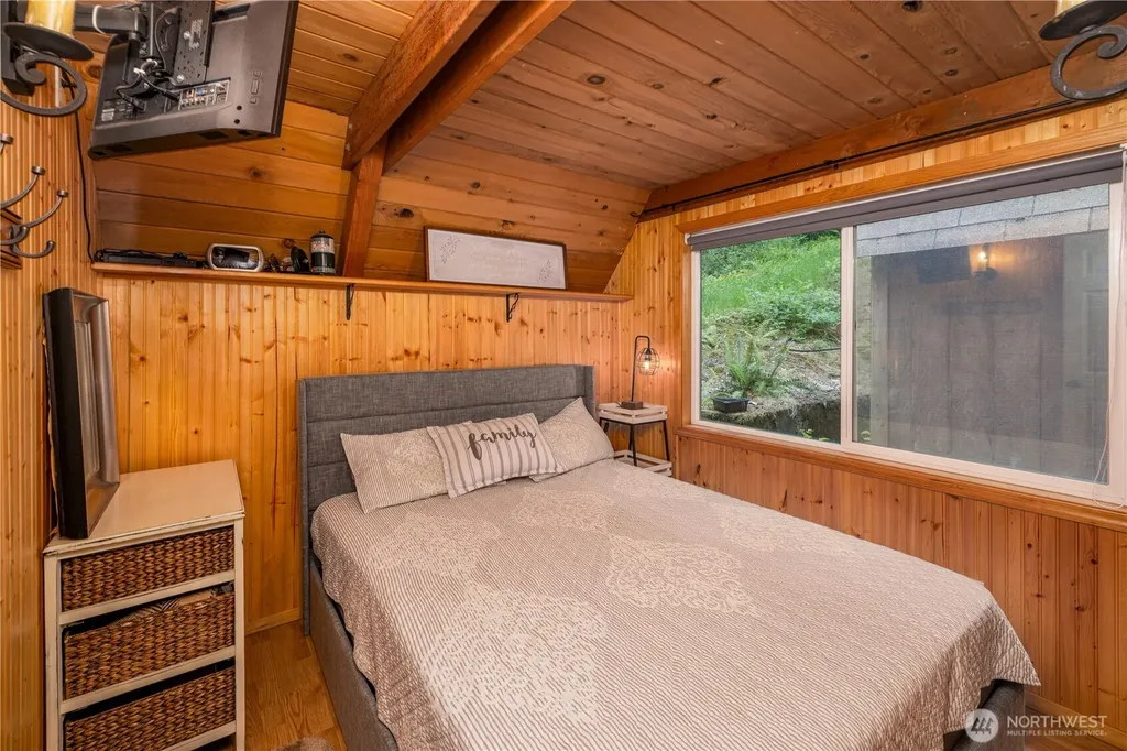 33474 South Shore Drive Mount Vernon WA 98274
