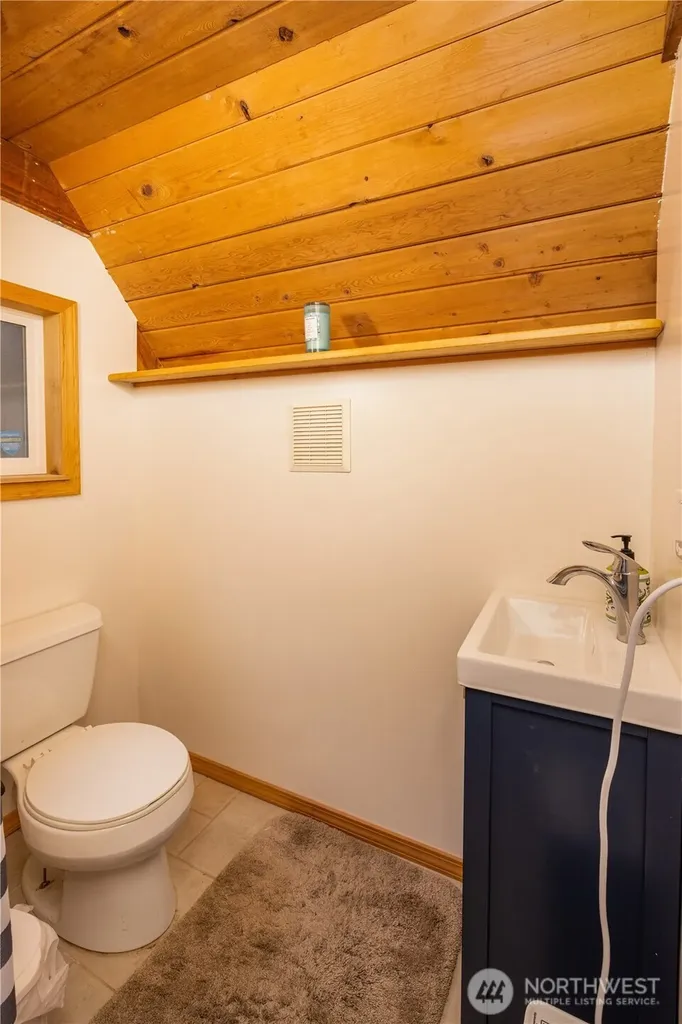 33474 South Shore Drive Mount Vernon WA 98274