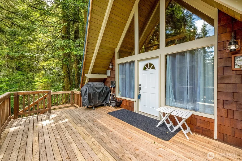 33474 South Shore Drive Mount Vernon WA 98274