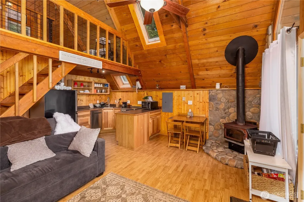 33474 South Shore Drive Mount Vernon WA 98274