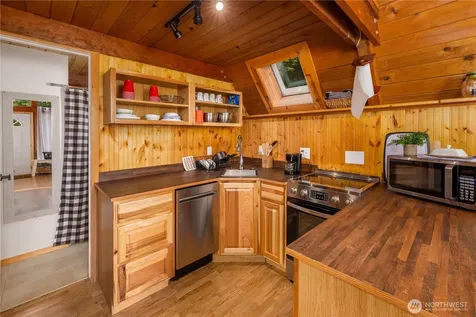 33474 South Shore Drive Mount Vernon WA 98274