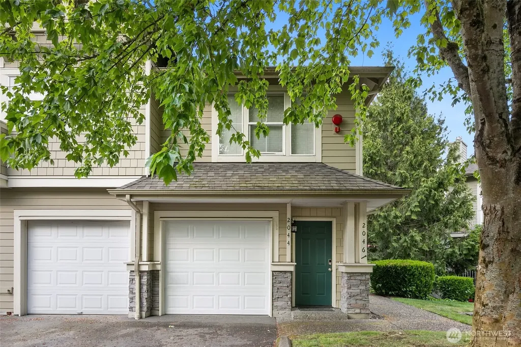 2044 Newport Way NW Issaquah WA 98027