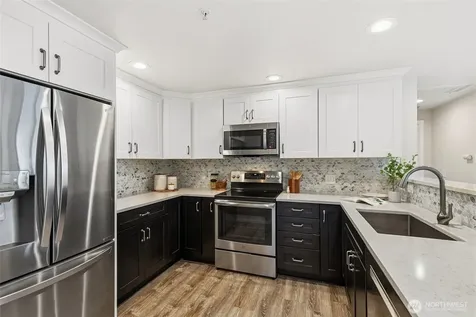 2044 Newport Way NW Issaquah WA 98027