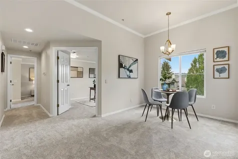 2044 Newport Way NW Issaquah WA 98027