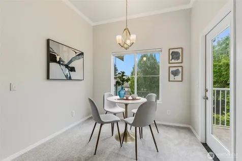 2044 Newport Way NW Issaquah WA 98027