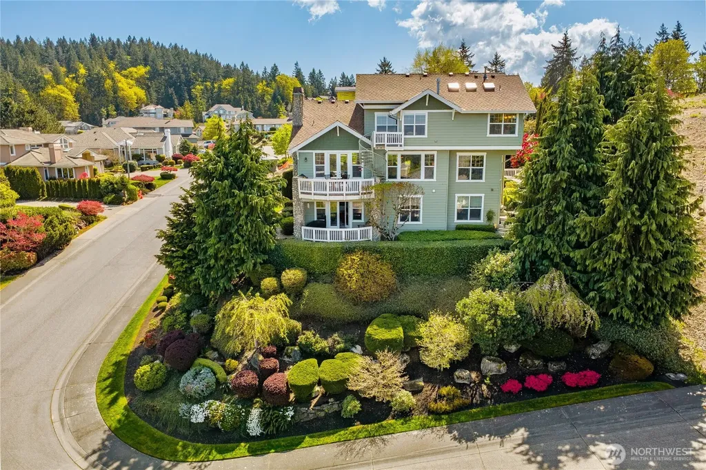 8305 144th Avenue SE Newcastle WA 98059