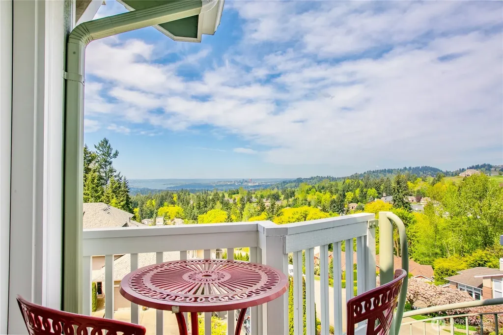 8305 144th Avenue SE Newcastle WA 98059