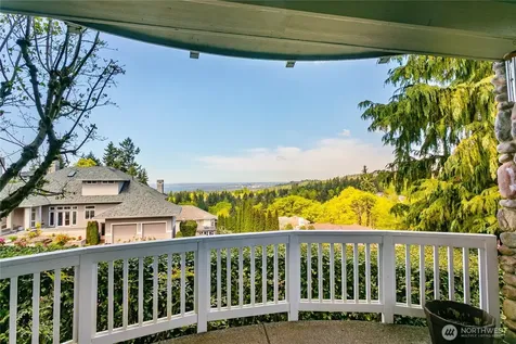 8305 144th Avenue SE Newcastle WA 98059