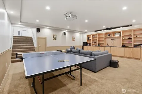 12704 Holmes Point Drive NE Kirkland WA 98034