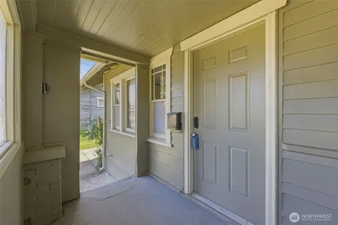 2320 S 12th Street Tacoma WA 98405