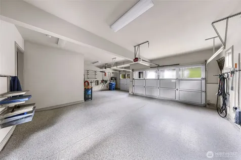 8451 SE 44th Street Mercer Island WA 98040