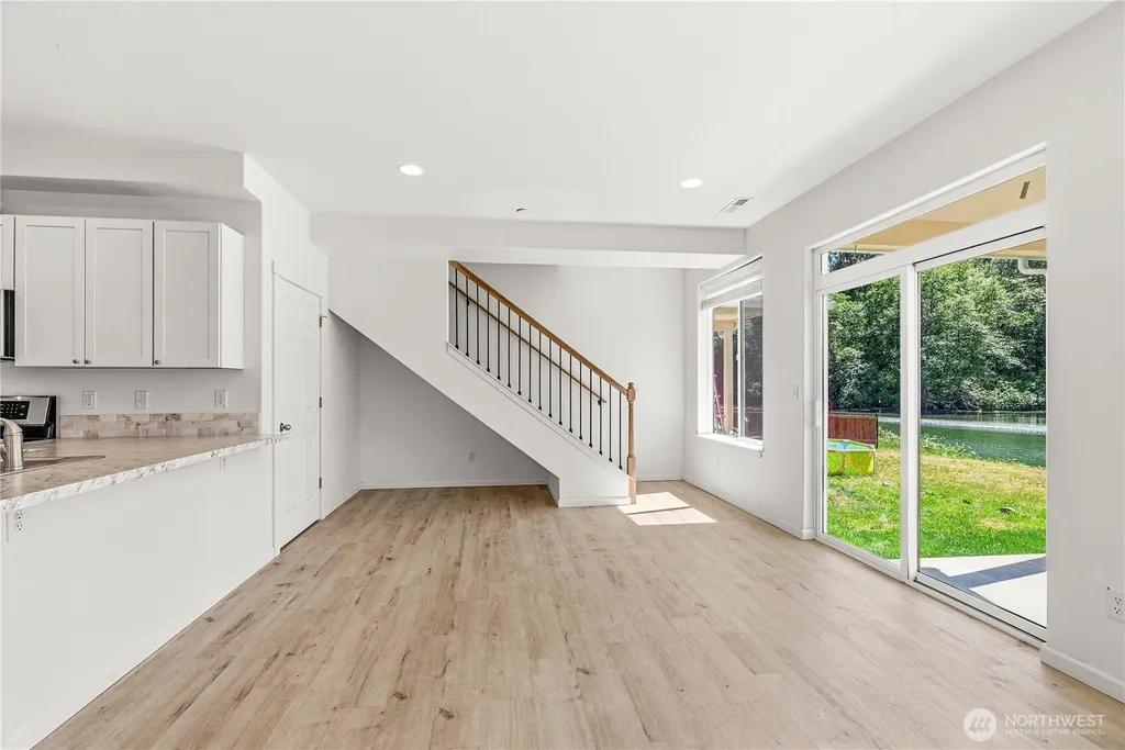 50 Marina Drive Cathlamet WA 98612