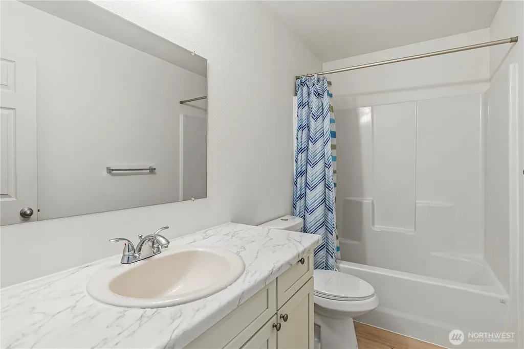 50 Marina Drive Cathlamet WA 98612