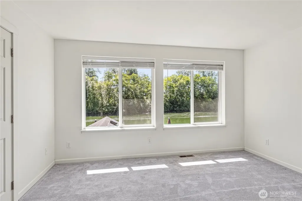50 Marina Drive Cathlamet WA 98612