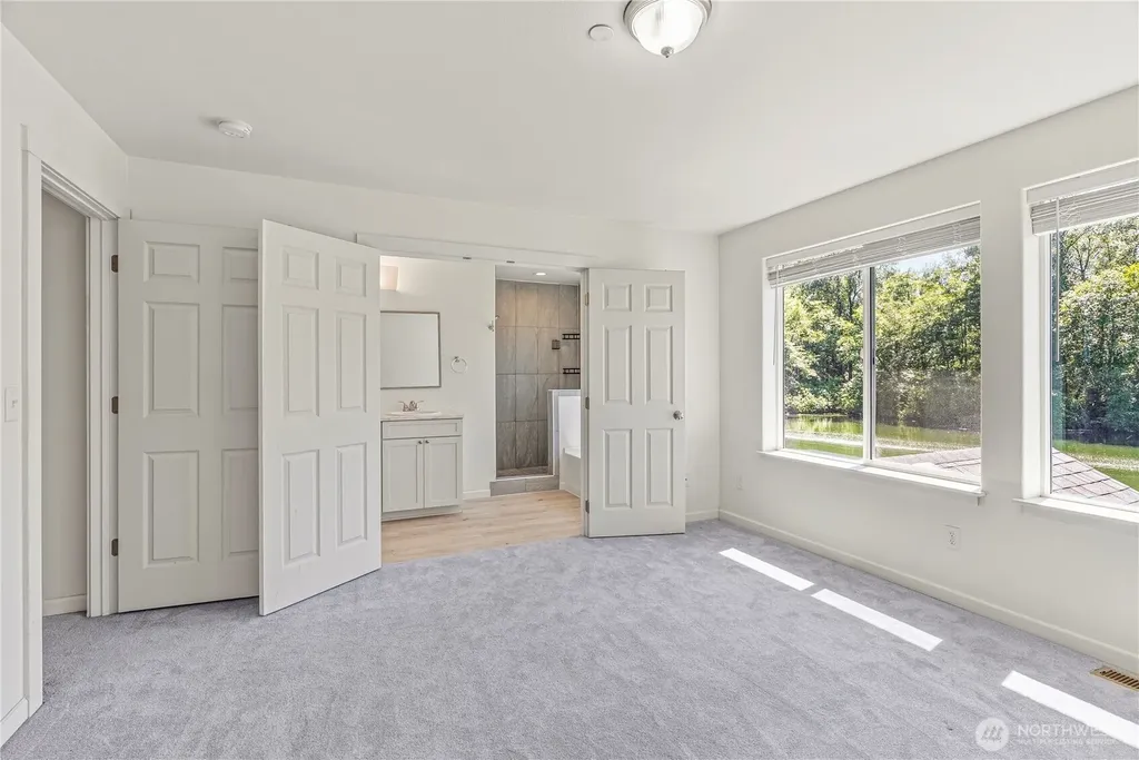 50 Marina Drive Cathlamet WA 98612