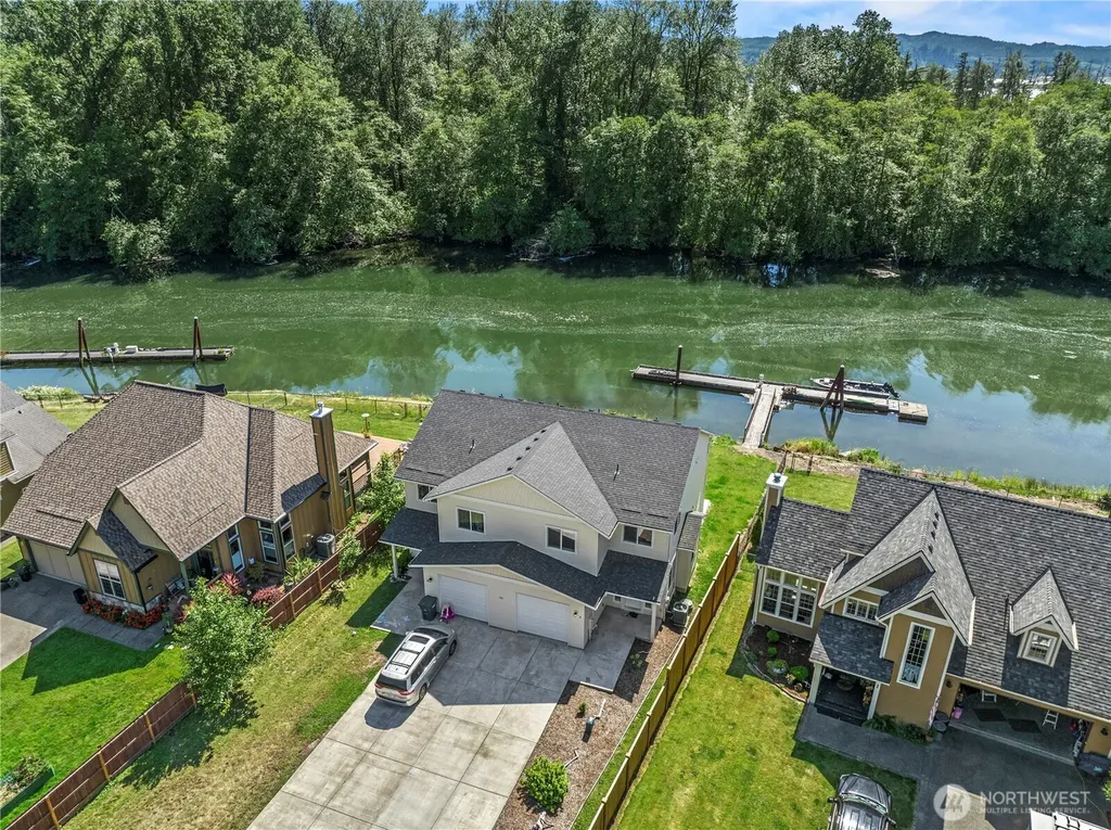50 Marina Drive Cathlamet WA 98612