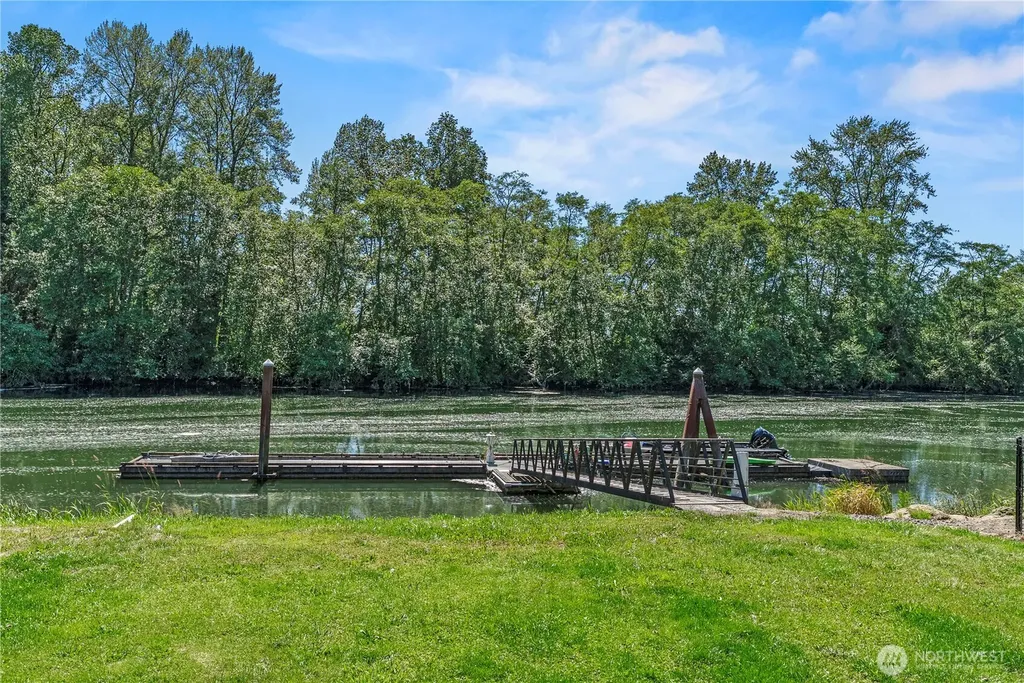 50 Marina Drive Cathlamet WA 98612