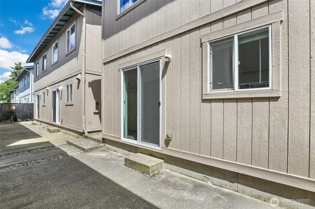 4552 S Puget Sound Avenue Tacoma WA 98409
