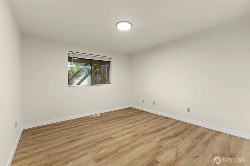 9607 122nd Avenue SE Renton WA 98056