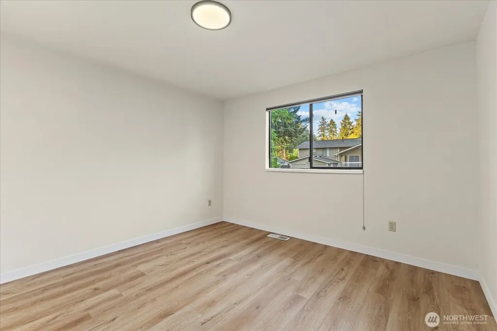 9607 122nd Avenue SE Renton WA 98056