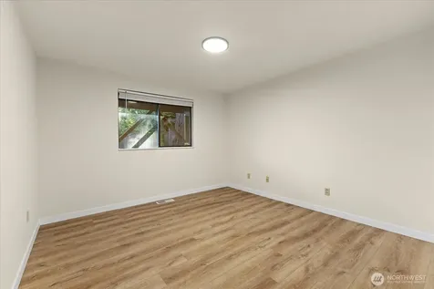 9607 122nd Avenue SE Renton WA 98056