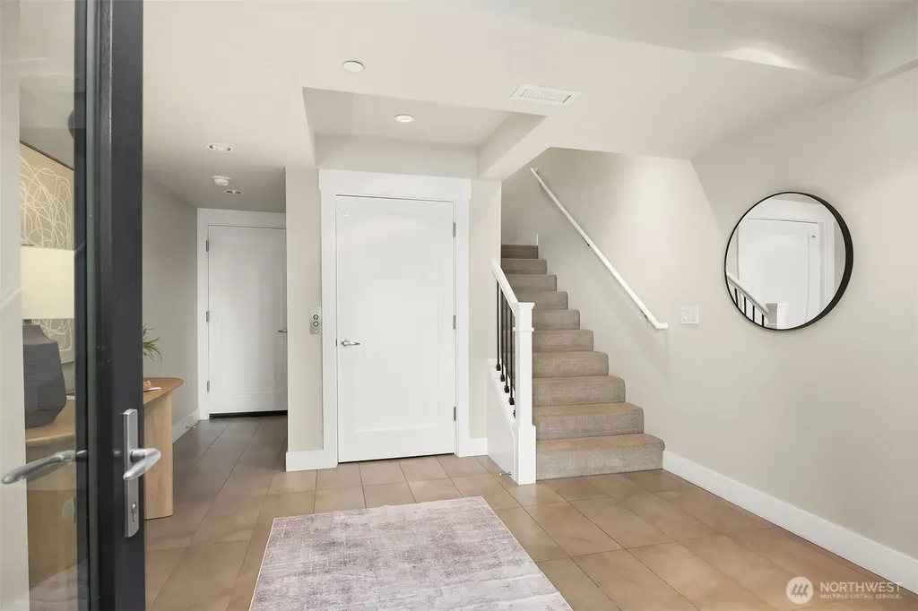 8902 NE 117th Place Kirkland WA 98034
