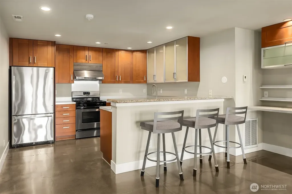 8902 NE 117th Place Kirkland WA 98034