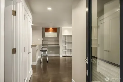 8902 NE 117th Place Kirkland WA 98034