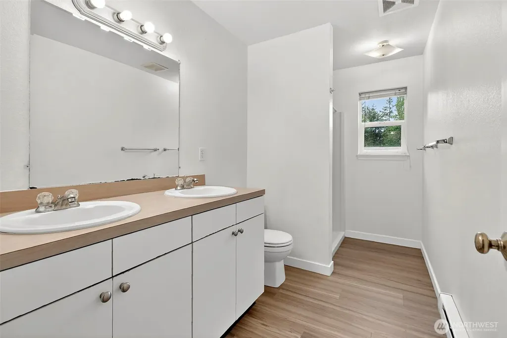 20805 133rd Avenue E Graham WA 98338